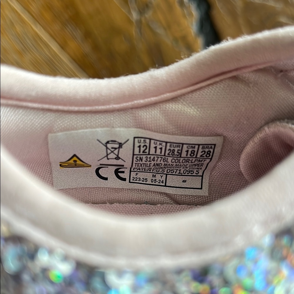Twinkle Toes Kids Glitter Light Up Sneakers - Pink and Silver - Picture 7 of 9